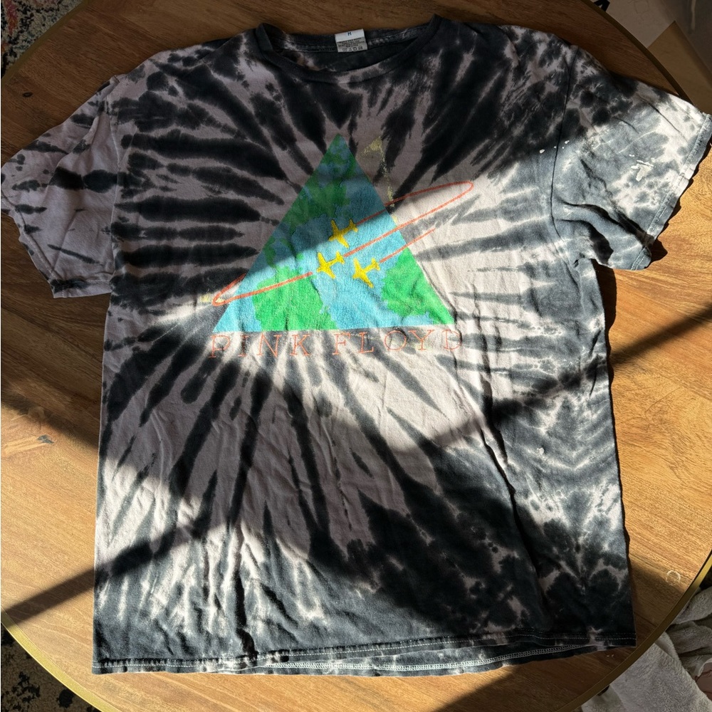 Pink Floyd Tour 88’ | Junk Food Graphic Tee | Size M